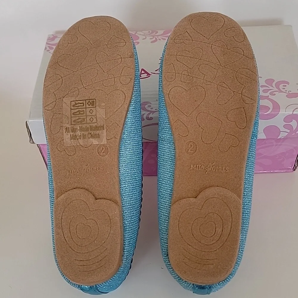 Mila girl shoes size 2 color blue